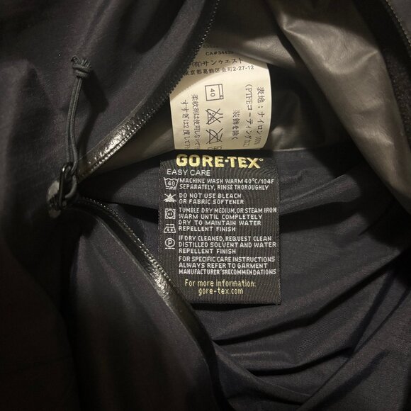 Arc'teryx Alpha SL Jacket Mens XL Black Hooded Gore-Tex Paclite RARE japan model - Picture 7 of 7
